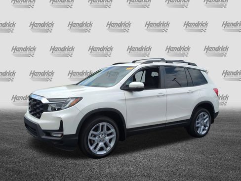 Used 2025 Honda Passport EX-L image 5