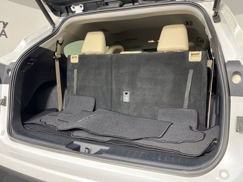 Certified 2022 Toyota Highlander XLE image 19