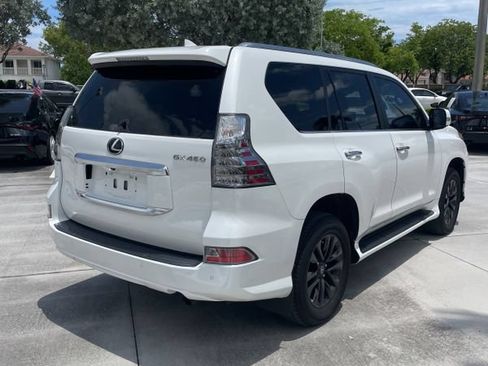 Used 2022 Lexus GX 460 Premium AWD/4WD image 2