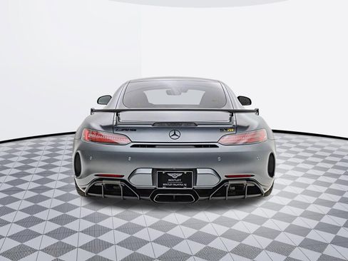 Used 2018 Mercedes-Benz AMG GT R image 9