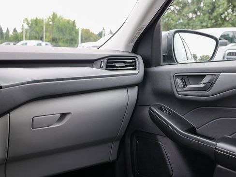 Certified 2023 Ford Escape Active AWD/4WD image 10