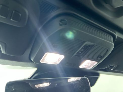 Used 2024 Ford Mustang GT Premium image 18