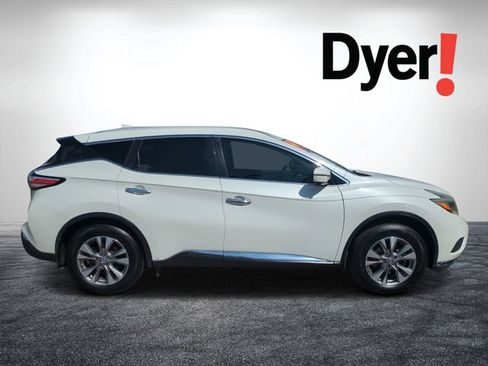 Used 2018 Nissan Murano SL w/ Moonroof Package FWD image 2