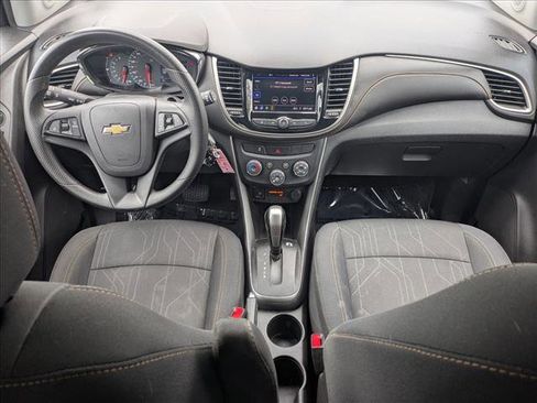 Used 2020 Chevrolet Trax LT image 16