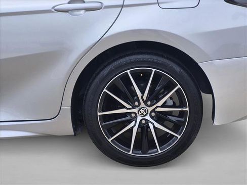 Used 2024 Toyota Camry SE FWD image 21