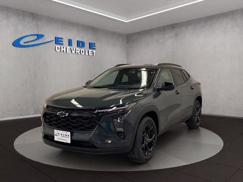 New 2026 Chevrolet Trax LT w/ Driver Confidence Package FWD image 10