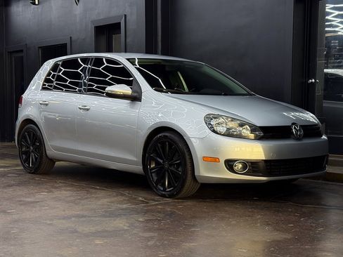 Used 2013 Volkswagen Golf TDI image 11