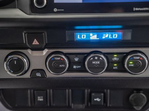 Certified 2021 Toyota Tacoma SR AWD/4WD image 23