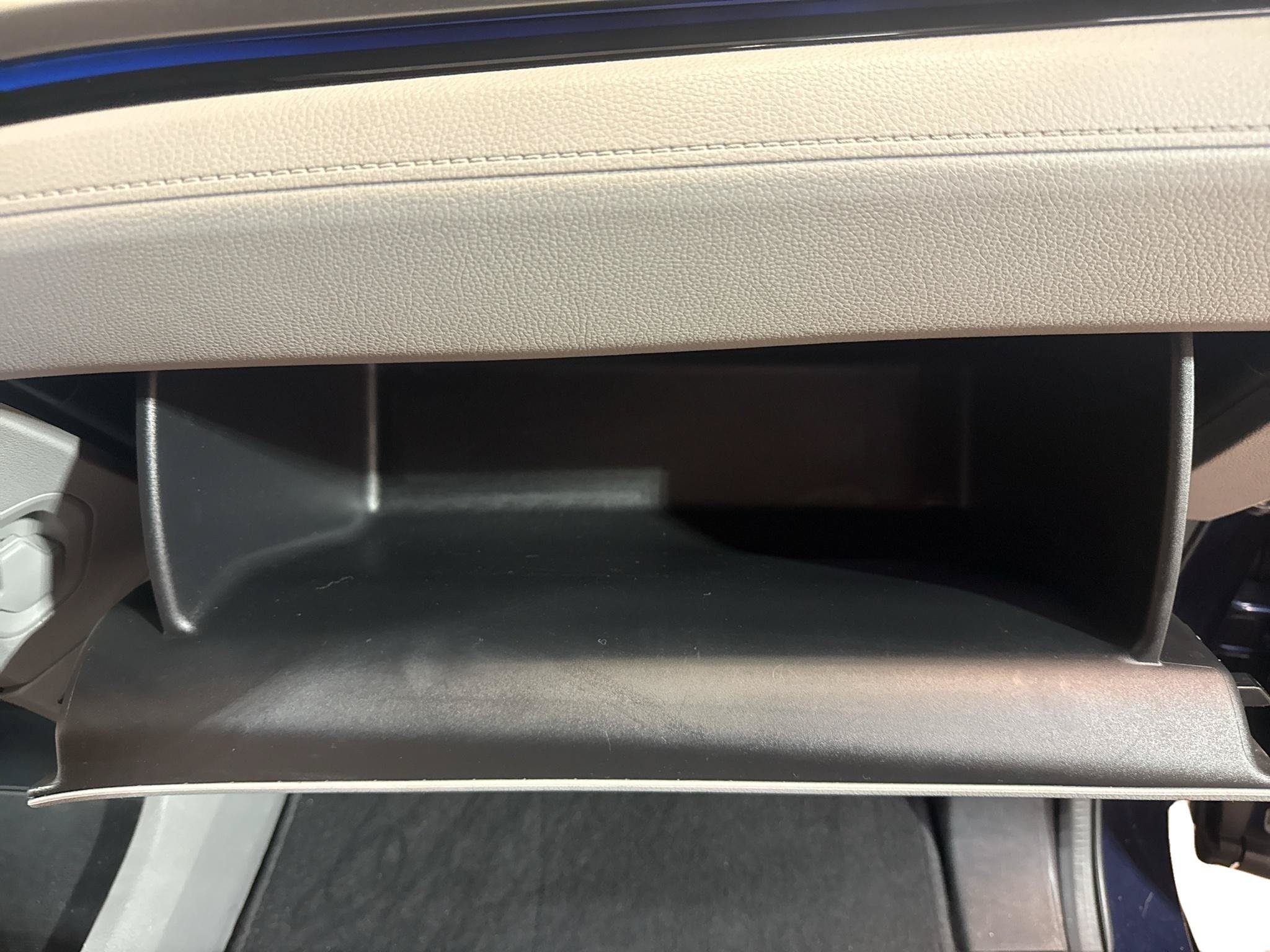 Used 2019 Honda Odyssey Elite image 17