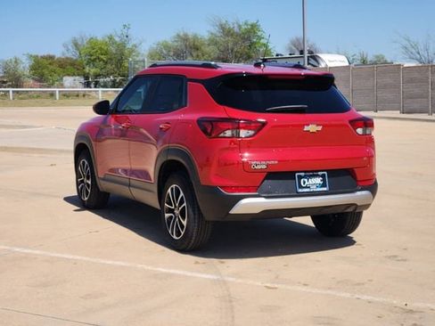 New 2026 Chevrolet TrailBlazer LT FWD image 6