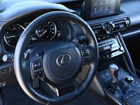 Used 2025 Lexus IS 350 F Sport image 31