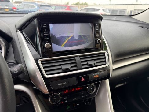 Used 2020 Mitsubishi Eclipse Cross ES FWD image 30