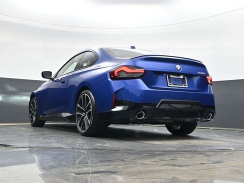 Used 2024 BMW 230i Coupe w/ M Sport Package RWD image 33
