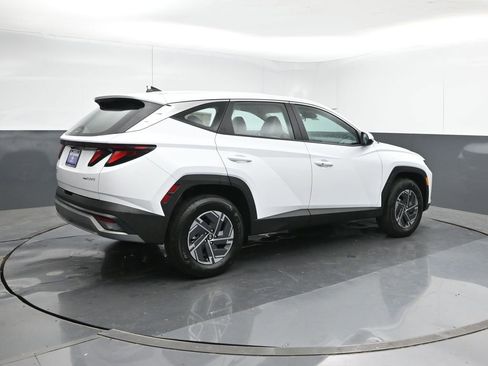 New 2026 Hyundai Tucson Blue SE AWD/4WD image 5