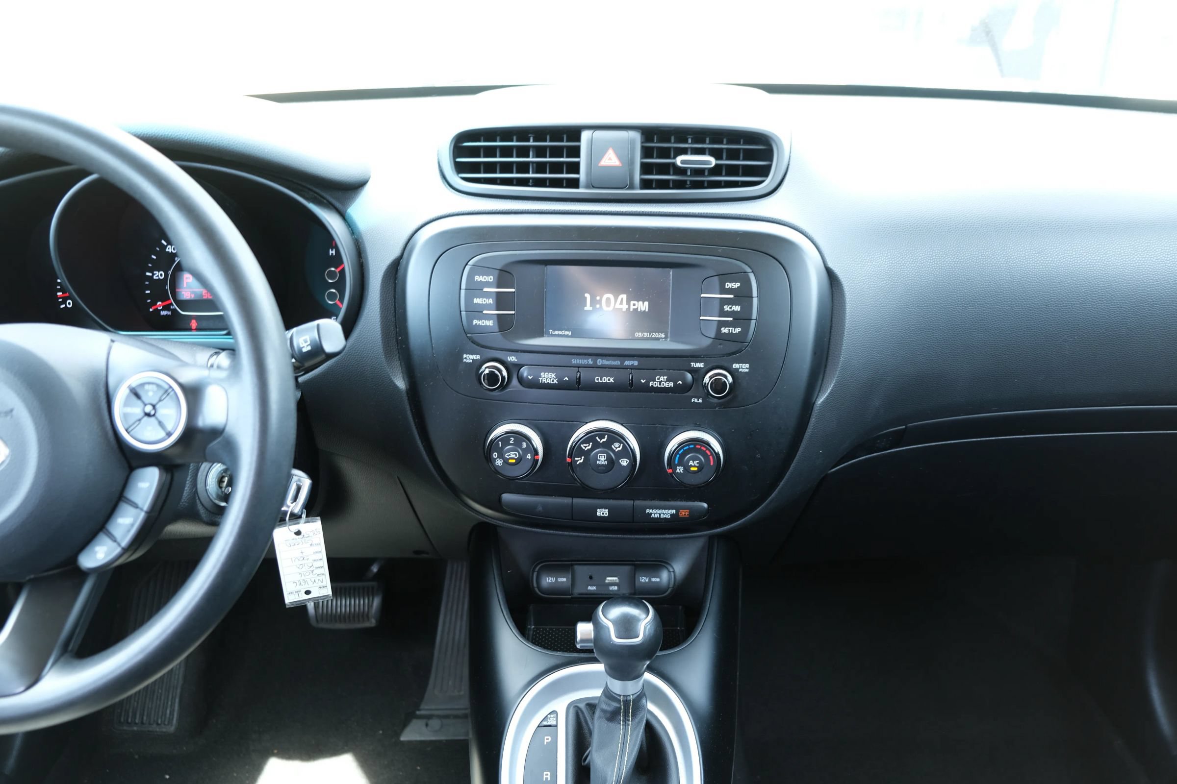 Used 2016 Kia Soul + FWD image 11