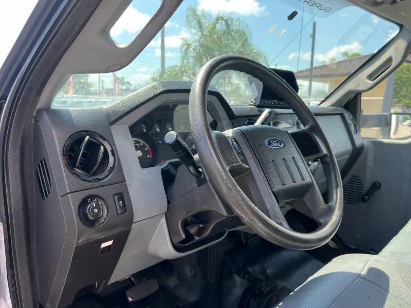 Used 2017 Ford F650 2WD Regular Cab Super Duty image 13