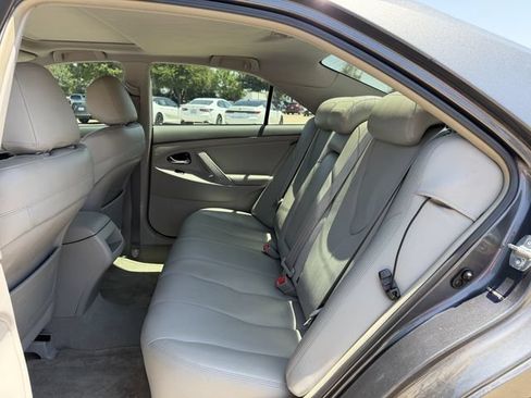 Used 2007 Toyota Camry LE FWD image 26