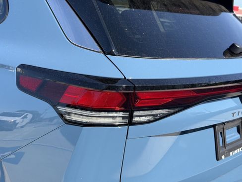 New 2026 Volkswagen Tiguan SE image 9