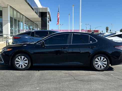 Used 2023 Toyota Camry LE image 7