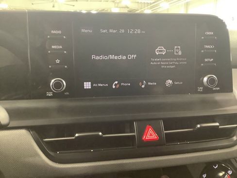 Certified 2025 Kia Seltos LX AWD/4WD image 17