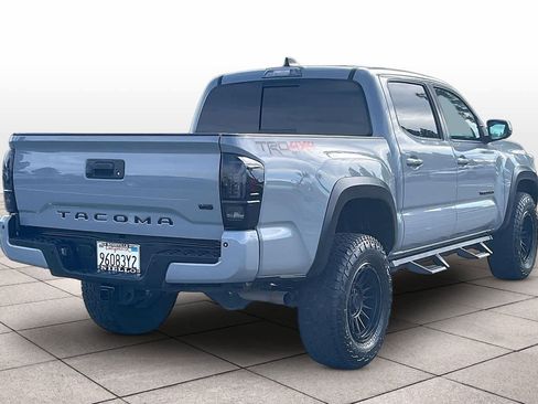 Used 2020 Toyota Tacoma TRD Off-Road w/ TRD Premium Off Road Package image 15