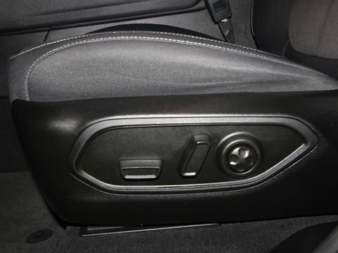 Used 2022 Jeep Grand Cherokee Laredo w/ Luxury Tech Group I image 7