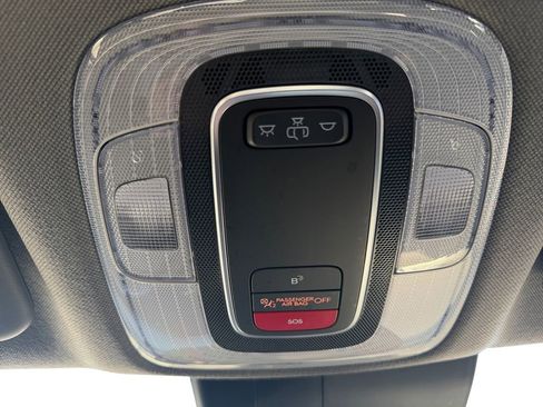 Used 2025 Hyundai Elantra SEL image 21