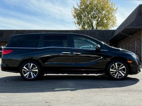 Used 2023 Honda Odyssey Touring image 4