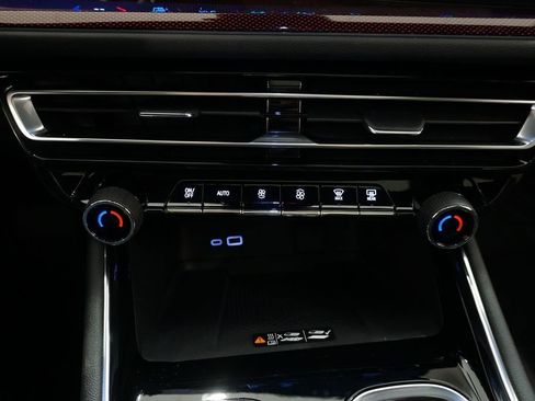 New 2026 Chevrolet Traverse Z71 image 17