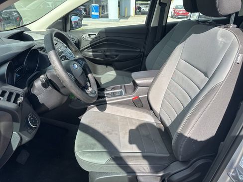 Used 2018 Ford Escape S image 6