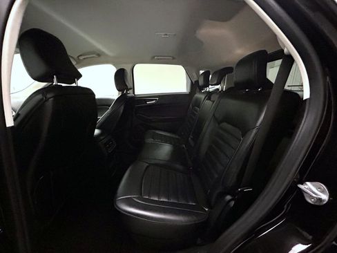 Used 2024 Ford Edge SEL image 19