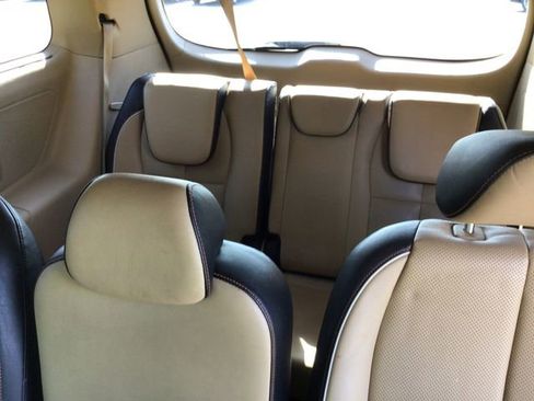 Used 2015 Kia Sedona SX FWD image 45