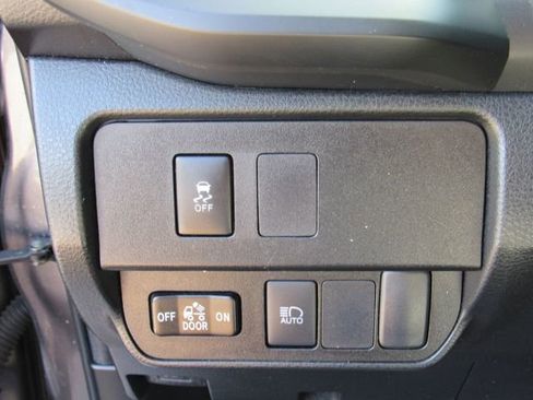 Used 2022 Toyota Tacoma SR w/ SR Convenience Package RWD image 26