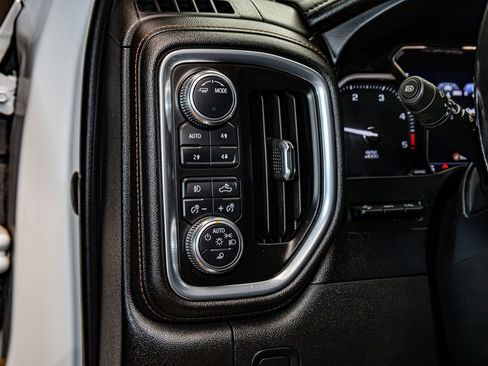 Used 2021 GMC Sierra 2500 AT4 w/ AT4 Premium Plus Package image 21