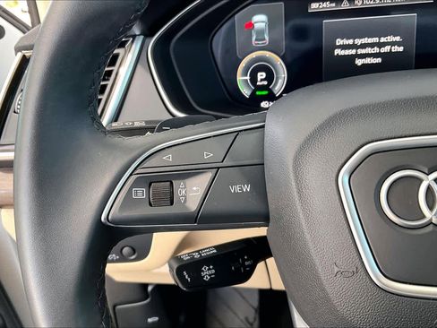 Used 2023 Audi Q5 e Premium Plus w/ Premium Plus Package image 24