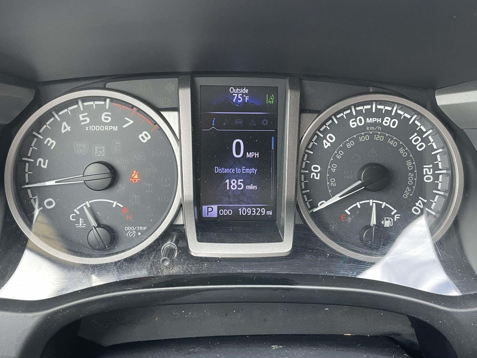 Used 2018 Toyota Tacoma SR5 RWD image 18