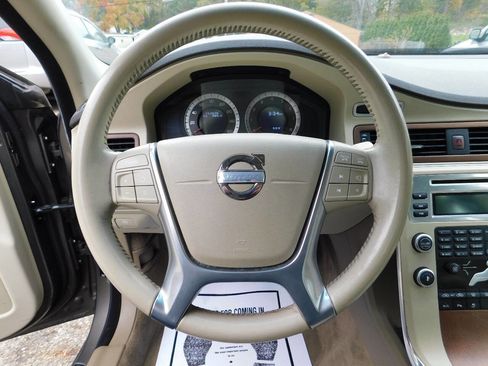 Used 2010 Volvo S80 3.2 image 25
