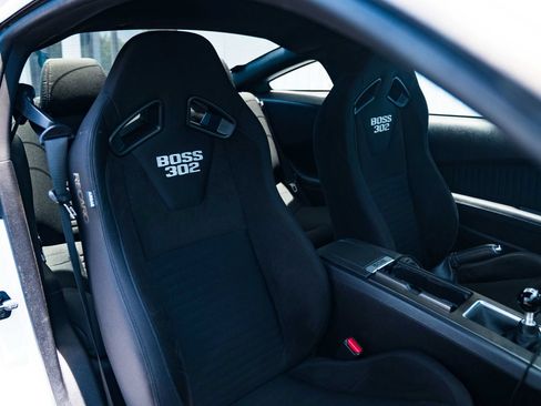 Used 2013 Ford Mustang Boss 302 w/ Boss 302 Accessory Pkg RWD image 23