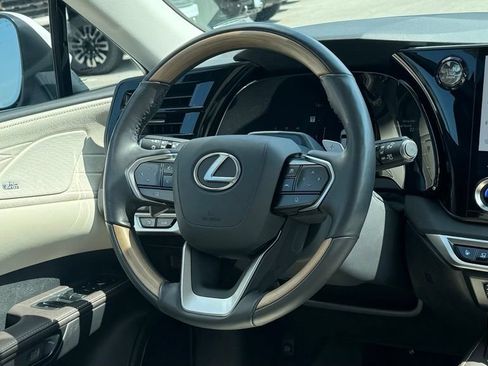 Used 2025 Lexus RX 350 AWD w/ Convenience Package image 16