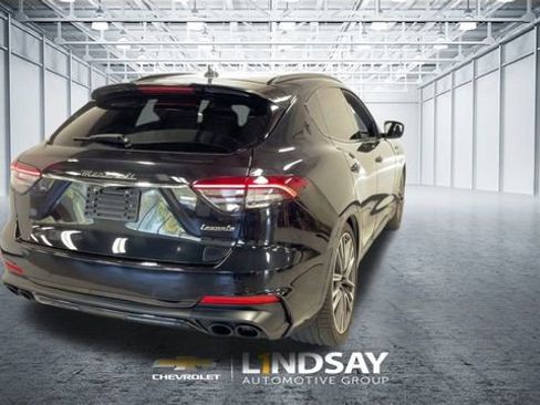 Used 2022 Maserati Levante Modena S image 9