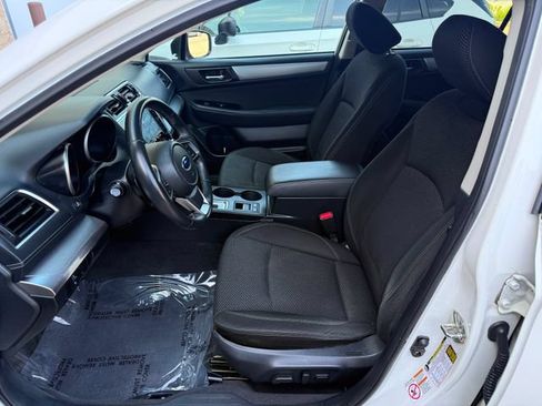 Used 2018 Subaru Outback 2.5i Premium AWD/4WD image 6
