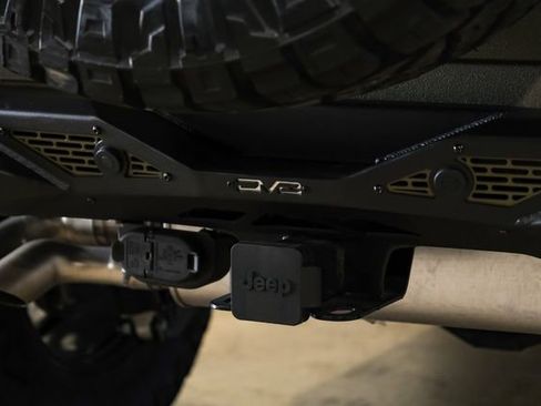 Used 2025 Jeep Wrangler Unlimited Rubicon 392 AWD/4WD image 40