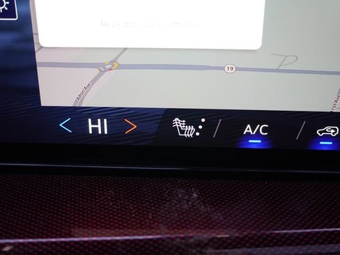 New 2026 Chevrolet Traverse Z71 w/ Driver Confidence Package image 18