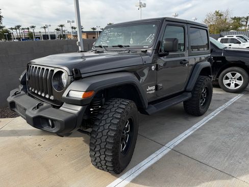 Used 2020 Jeep Wrangler Sport image 2