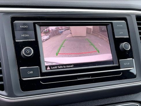 Used 2018 Volkswagen Atlas S image 20