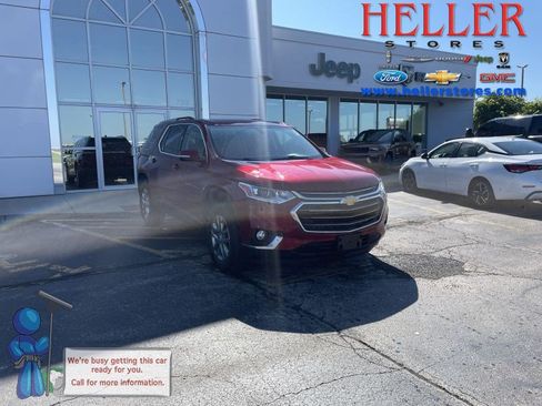 Used 2018 Chevrolet Traverse LT FWD image 1
