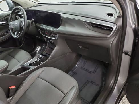 Used 2024 Buick Encore GX Preferred image 11