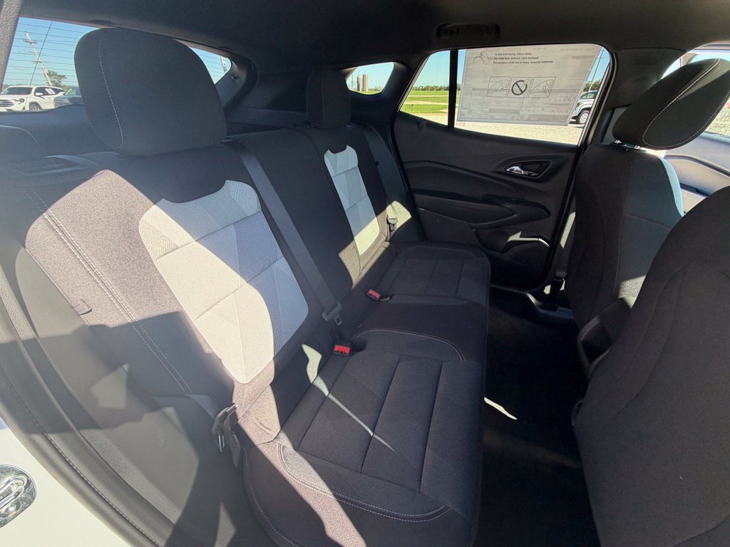 New 2026 Chevrolet Trax RS w/ Sunroof Package FWD image 26