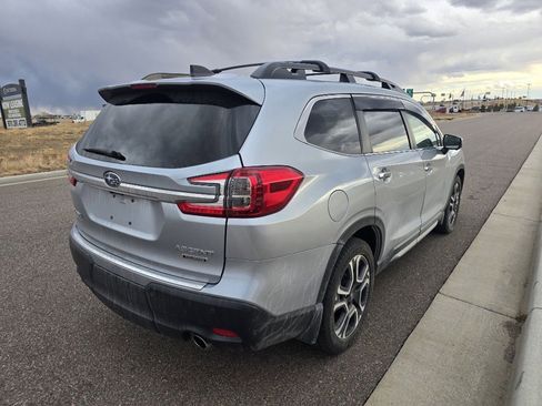 Used 2023 Subaru Ascent Touring image 5