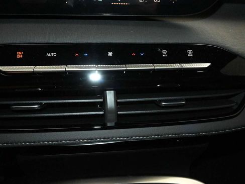 New 2026 Buick Enclave Sport Touring w/ Power Package AWD/4WD image 23